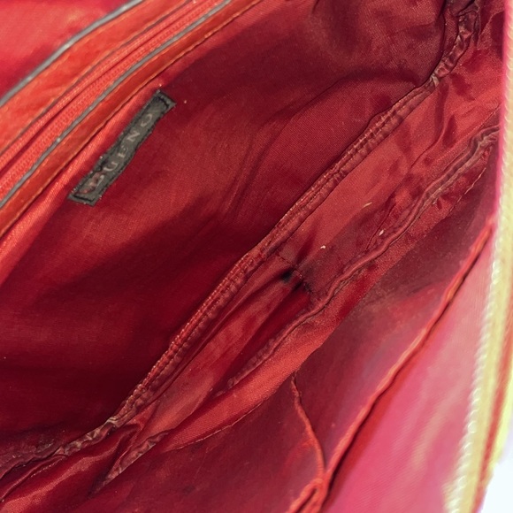 Bueno Multi Pocket Crossbody Red Pebbled Vegan Leather Brass Accents Adjustable - Picture 9 of 13